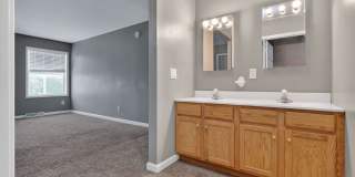 Spacious 4BR House in Wappingers Falls Gallery 1