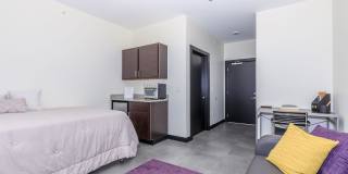 3 Square Apartments Gallery 21