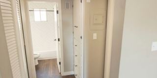 825 E 600 S Gallery 76