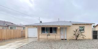 Avenue E - 32037 &amp; 32041 Gallery 1