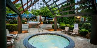 The Colonnade Luxury Townhome Apartments Gallery 20