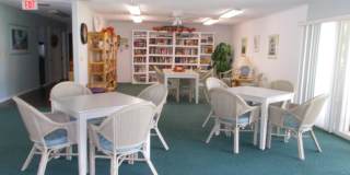 4261 Island Cir Gallery 4