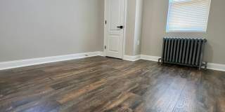 Gorgeous 3-Bedroom Townhome in Juniata! Available NOW! Gallery 14