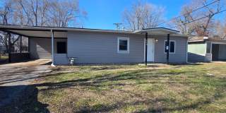Charming 3-bedroom, 1-bath home in Cahokia! Gallery 1
