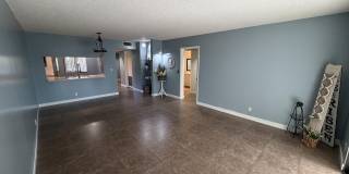 2202 S Cypress Bend Drive Gallery 9