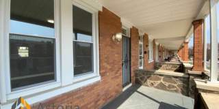 2 Bed with Finished Basement, Deck off Bedroom, and Backyard Gallery 5