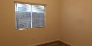 Comfortable 3-Bedroom, 2-Bath Home with Modern Kitchen Gallery 11