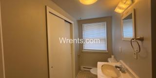 SPACIOUS 4-BEDROOM HOME WITH HUGE FENCED YARD – SPOKANE'S SOUTH HILL Gallery 17