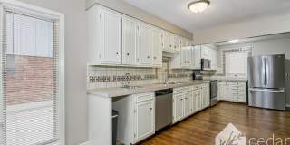 Mid Century Modern Gem in the Heart of The Village MOVE IN SPECIAL Gallery 10