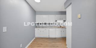 3348 Arlington Ave Gallery 7