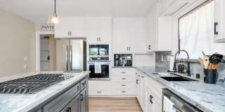 Beautiful Waterfront Single Story Home Gallery 4