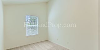 Charming and Comfortable Townhouse in Bethany Area! Gallery 22