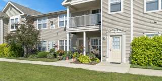 Cobblestone Court Apartments Gallery 16