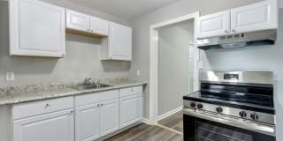 Large 3BR/2BA East Savannah House For Rent Gallery 12