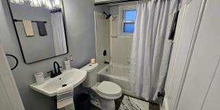 Remodeled Clintonville Cape Cod w/Private Yard & Garage! Gallery 11