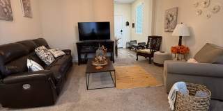 Beautifully appointed nearly new home Gallery 5