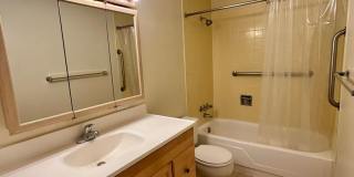 Horizon West Condo for Rent with South-side Views of the Flatiron Mtns Gallery 9