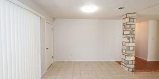 Charming 3/2 in South Austin at 290 and the Y in Oak Hill Charming 3/2 in South Austin at 290 and the Y in Oak Hill Gallery 17