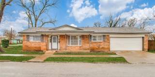 822 N Throckmorton Street Gallery 1
