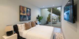 7080 Mulholland Dr Gallery 58