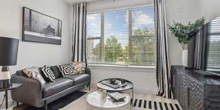 Link Apartments Mint Street Gallery 18