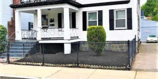 11 Monponset Gallery 1