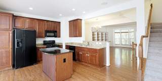 Pet-Friendly Cherry Hill Townhome Gallery 1