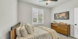 Newer Home on Large Corner Lot with Lots of Natural Light! Gallery 35