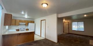 3-BedroomSouth Hill Two Story With Fenced Backyard Gallery 5