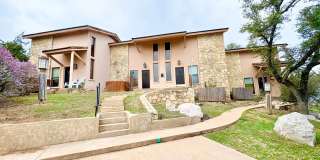 2 Bedroom 3 Bathroom Townhome for Lease in Horseshoe Bay, TX. Gallery 1