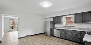 Stunning 3 bed, 2 bath home in East Hills available August 1! Gallery 22