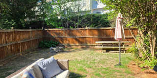 Rare 3 bed 2.5 bath Townhome located in Kennesaw Gallery 16