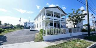 914 10th Street Gallery 1