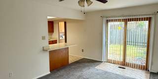 Olde Crofton Charm! Two Bedroom Townhome Gallery 6