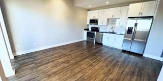 3833 N Broadway Gallery 108