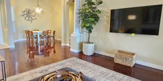 Seasonal Short-Term 4 Bedroom 3 Bathroom Heated Pool Home located in Venetian Golf & River Club! Gallery 34