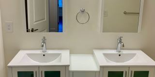 Stunning 2-Bed Condo with Private Roof Deck in Norris Square! Available mid-July! Gallery 18