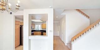 20 Vassar Aisle Gallery 5