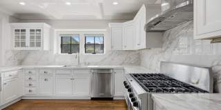 Beautiful Two-Story Burbank Home with Pool, Hardwood Floors & Guest House Gallery 27