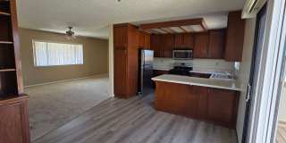 2-Bed, 1-Bath w/1-Car Garage, Fenced Yard Gallery 1