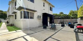 965 Bay Dr Gallery 24