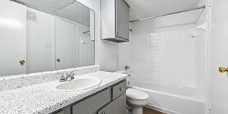Pine Creek Apartments Gallery 55