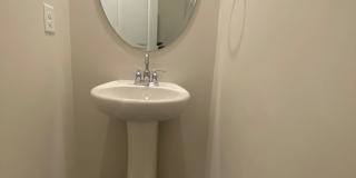 Room in 4 Bedroom Townhome at Memorial Pkwy Room in 4 Bedroom Townhome at Memorial Pkwy Gallery 11