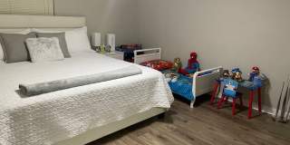 419 Southwest 4th Street Gallery 18