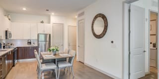 5 Points Northshore Gallery 7