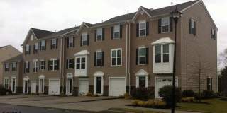 2102 E OAK ROAD Gallery 1