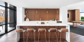 360 Huguenot Gallery 8