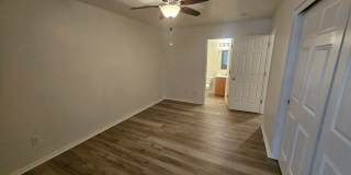 3 Bedroom Home in Holiday Shores Gallery 7