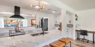 Vibrant, fully-furnished home near downtown with modern updates, pool & spa with flexible stay options! Gallery 15