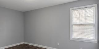 352 Adams Street Gallery 10